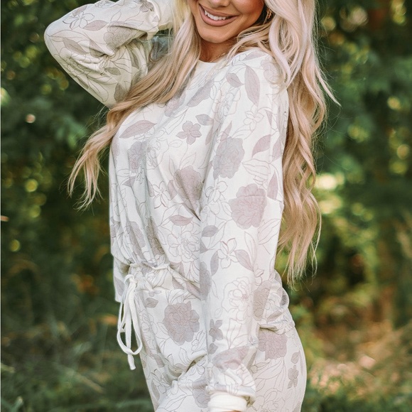 White Floral Print Top & Drawstring Shorts Loungewear Set - Picture 3 of 3